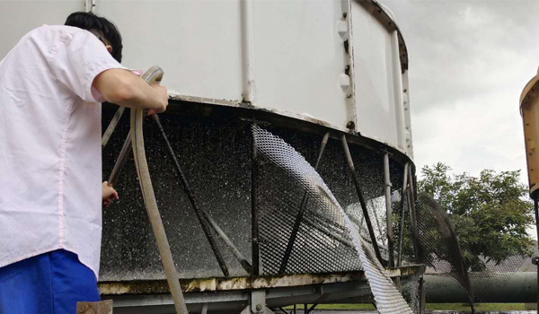 冷却水塔清洗维护